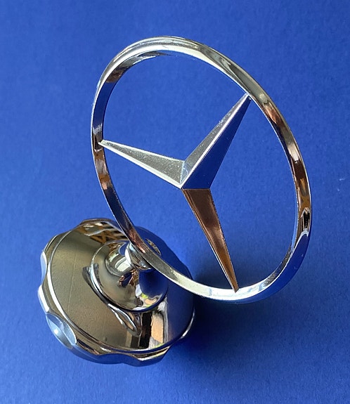 Maskintähti  Mercedes  W115,  W114