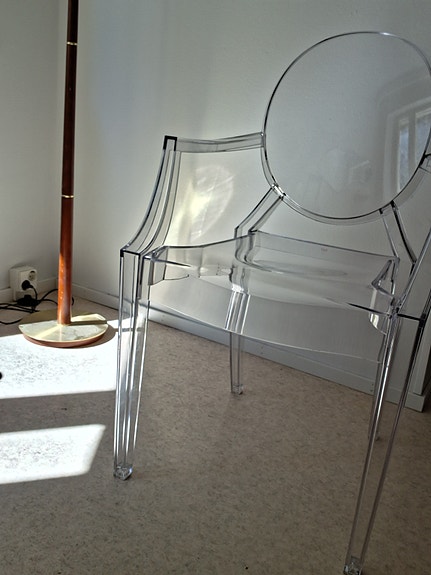 Kartell Louis ghost -tuoli