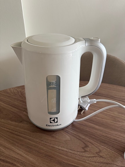 Uusi Electrolux vedenkeitin