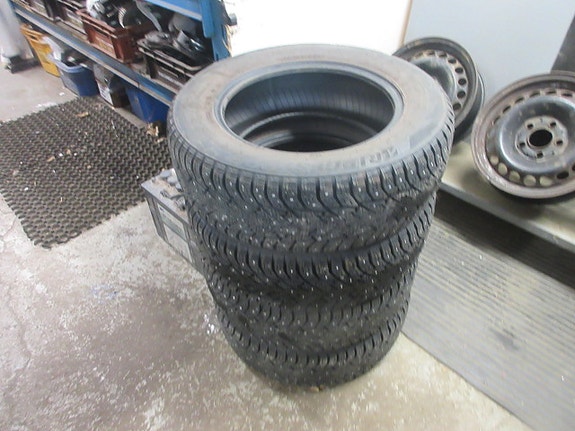 Nastarenkaat Bridgestone Noranza 195 65 16 95T