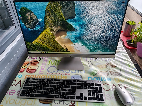 ASUS Vivo AiO V241I PC Win11/Linux