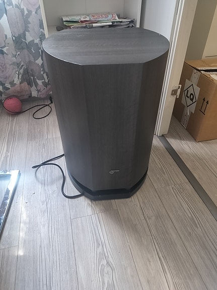 myydään hyvä aktiivi subbari