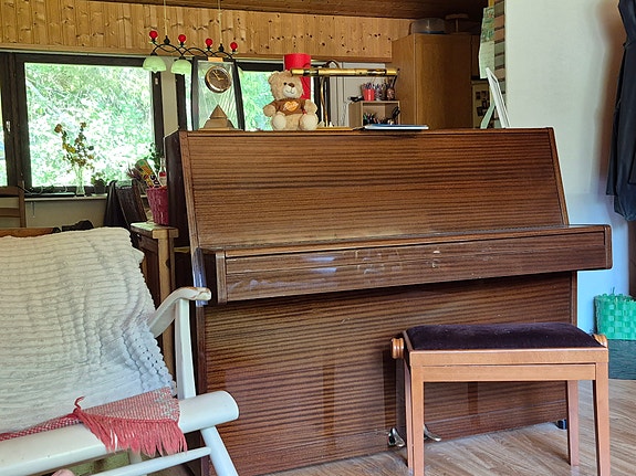Hellas piano