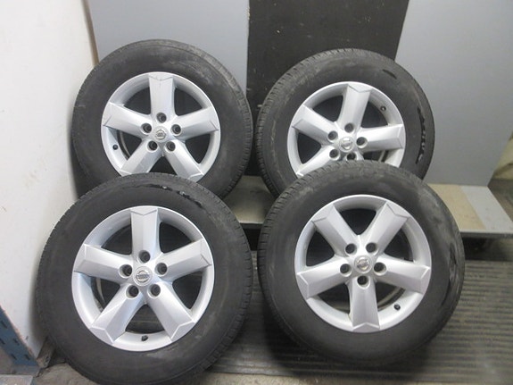 Nissan Qashqai aluvanteet+kesärenkaat Firestone 215 65 16 98H