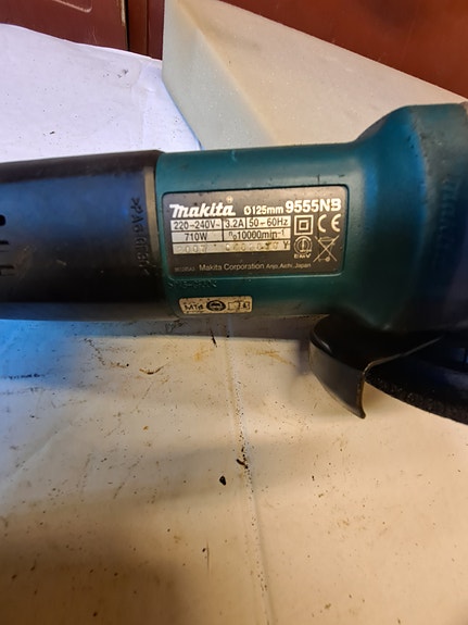 Makita 9555NB kulmahiomakone 125 mm