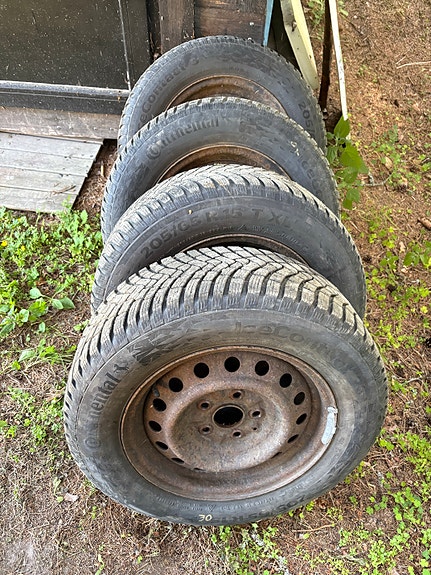 205/65/15 talvirenkaat vanteineen