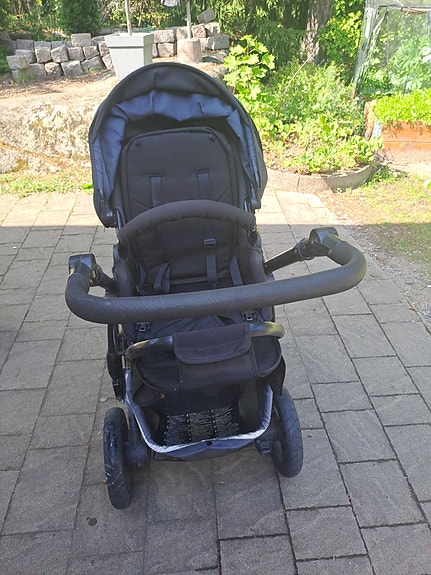 Britax yhdistelmävaunut musta