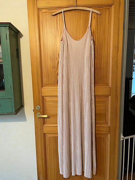 RH Studio Naru long dress