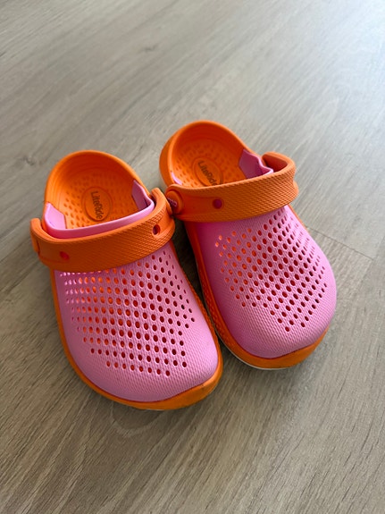 Myydään Crocs C10 – hyväkuntoiset
