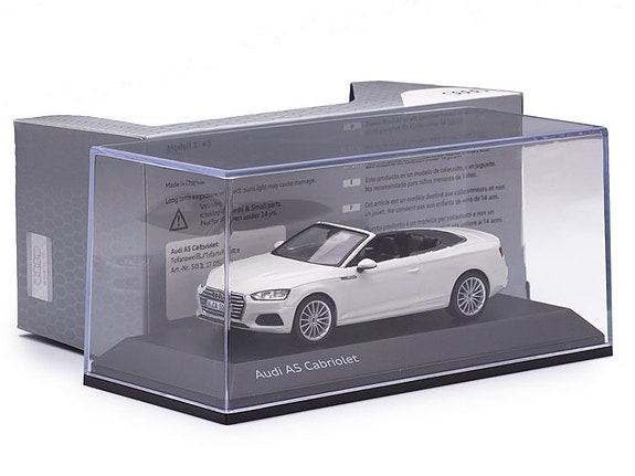 Spark 1:43 - Pienoismalliavoauto - Audi A5 Cabriolet - Tofana White
