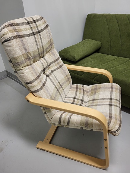 Nojatuoli, jossa erittäin hyvä istua