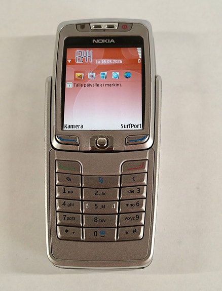 Nokia E70