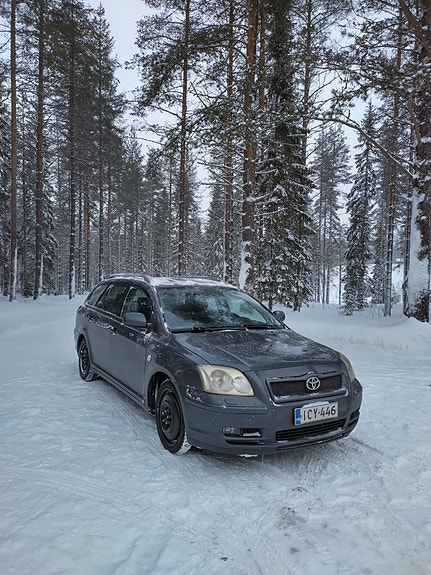 Toyota Avensis vm. -06 osina