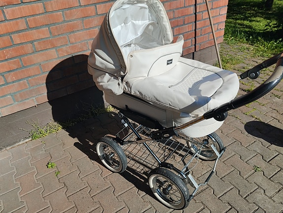 Emmaljunga vaaleat nahka yhdistelmä rattaat