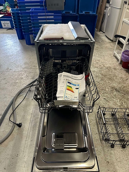 ✨ Whirlpool 45 cm integroitava astianpesukone ✨