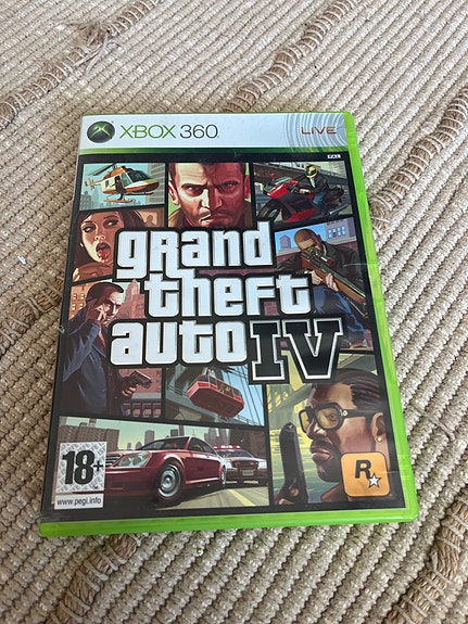 Grand Theft Auto IV Xbox 360 peli