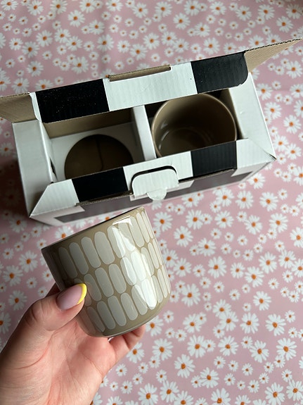 Marimekko Oiva mukit beige kuosi