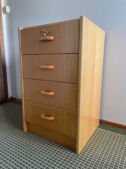 Timantti kalustesarjan laatikosto
