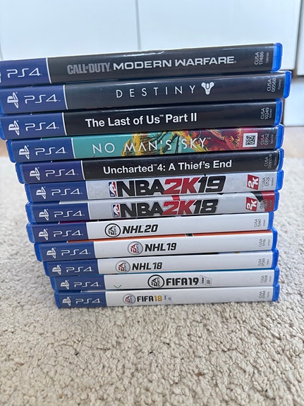 PlayStation 4 pelejä