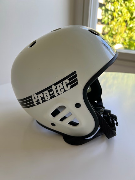 Pro-Tec kypärä S (54-56cm)