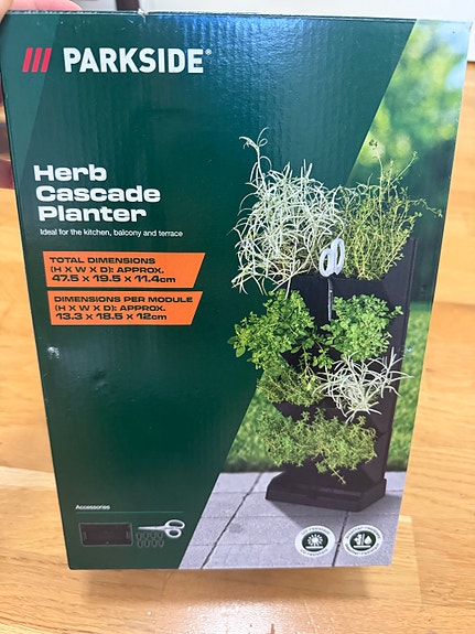 Herb Cascade Planter yrttiteline