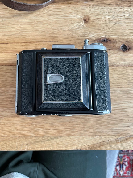 Zeiss Ikon Ikonta 521 4,5x6 + Carl Zeiss Jena Tessar 7.5cm f/3.5 filmikamera