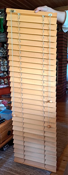 Puinen sälekaihdin SDB 390 × 1300 mm