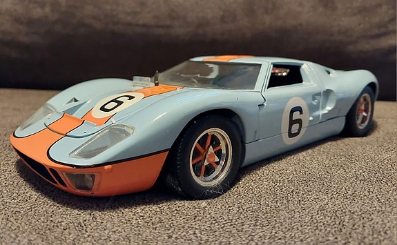 Ford GT40 #6 Le Mans 1969 Voittaja – 1:18 (Jouef Evolution)