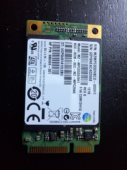 Samsung mSATA SSD 32 GB (4033 tuntia)