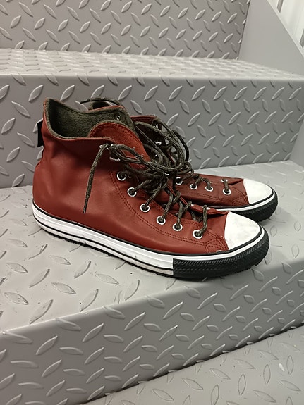 Aidot Converse-tennarit – ruskeat (uudet, käyttämättömät)