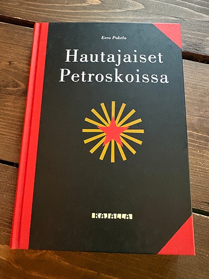 Eero Pokela Hautajaiset Petroskoissa kovakantinen kirja