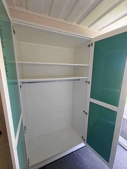 120 cm leveä eteisen kaappi