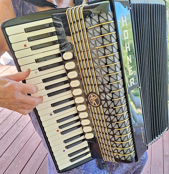 Hohner Atlantic IV 120 pianoharmonikka