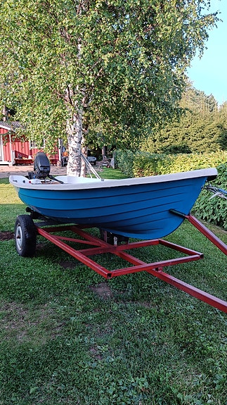 Myydään vene ja moottori