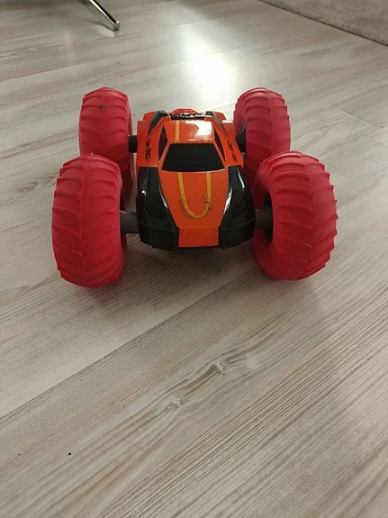 monsteri auto