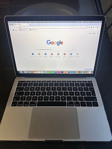 Apple MacBook kannettava tietokone 13" hopea