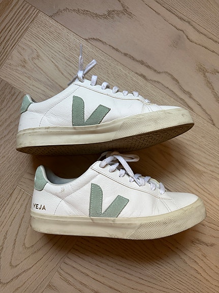 Veja nahkaiset tennarit 40