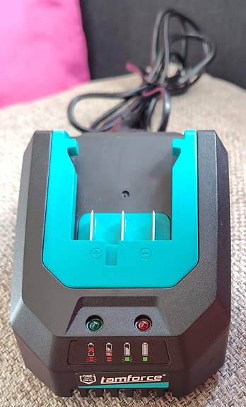 Tamforce akkulaturi 20V