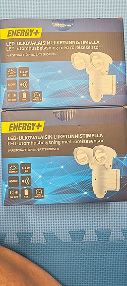 LED-ulkovalaisimet liiketunnistimella 3 kpl