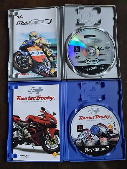 PlayStation 2 MotoGP 3 ja Tourist Trophy pelit