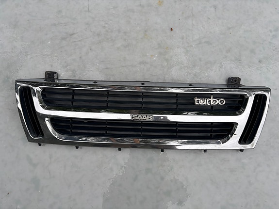 Saab 900 kromimaski