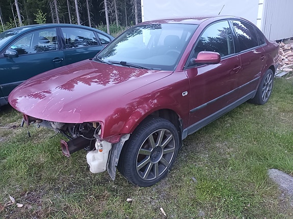 Volkswagen Passat 1.6 osia