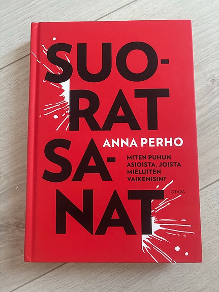Anna Perho Suorat sanat kirja kovakantinen