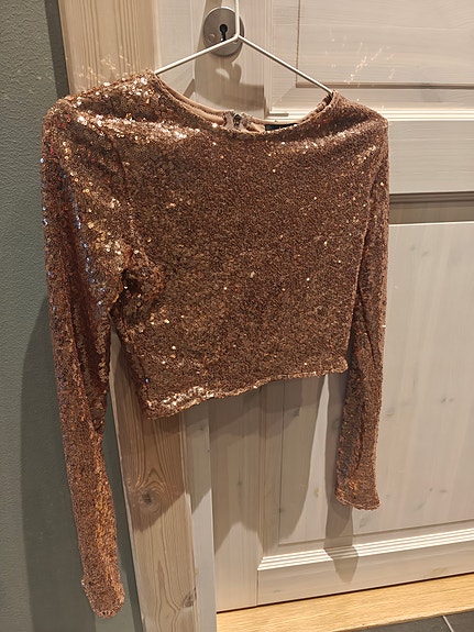 Kultainen glitter paita