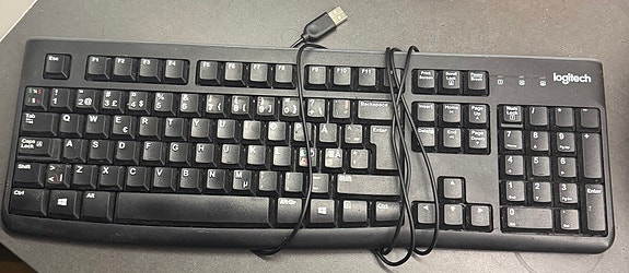Logitech näppäimistö