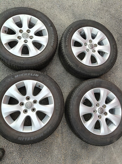 Opel kesärenkaat aluvanteilla