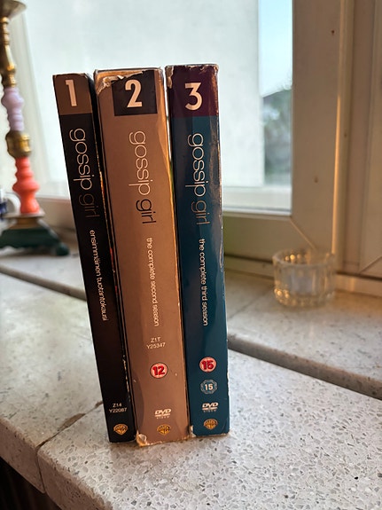 Gossip Girl kaudet 1–3 DVD-boksit