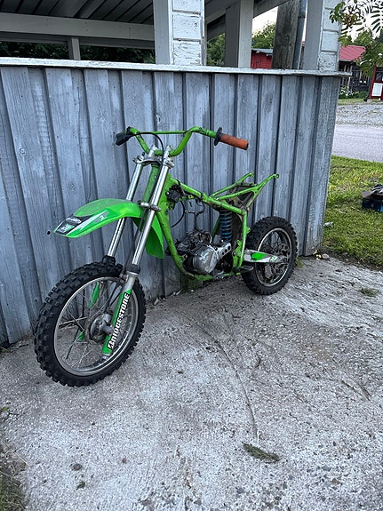 Kawasaki kx 60 varaosiksi tai kokonaisena
