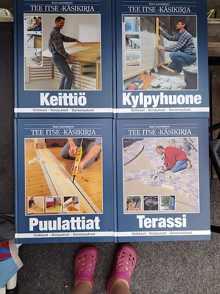 Tee se itse -käsikirja kirjasarja (Keittiö, Kylpyhuone, Puulattiat, Terassi)