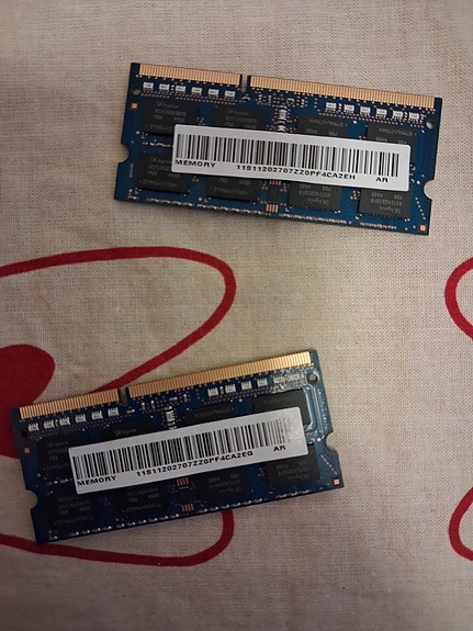 Kannettavan 8GB RAM-muistit DDR3 (2 kpl)
